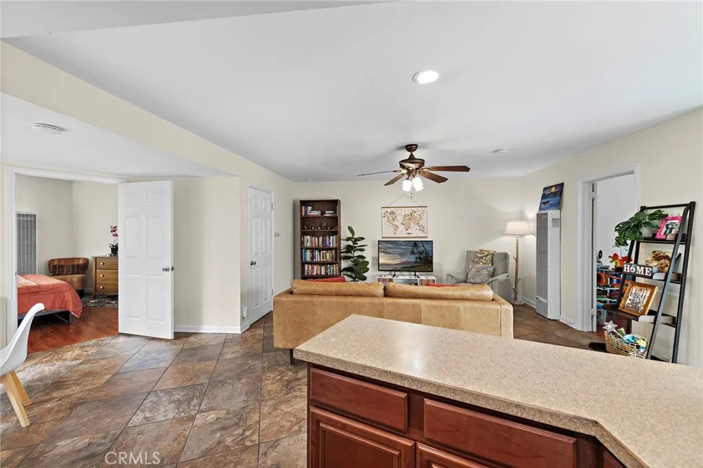 202 Avenida Monterey, San Clemente, California 92672 home-pic-34